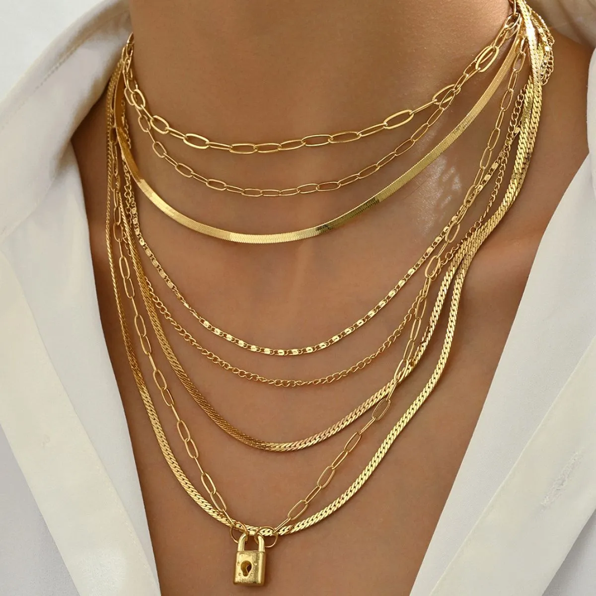 طلای و جواهر